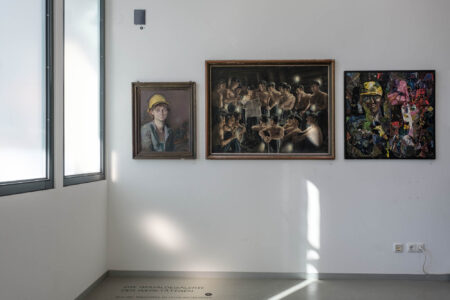 GEMÄLDEGALERIE DER WERKTÄTIGEN | Die Maxhütte in Unterwellenborn. Insgesamt 278 Werke umfaßt die Kunstsammlung des ehemaligen Stahlwerkes Maxhütte, das einst 6000 Werktätige hatte und dessen Nachfolger nunmehr 600 Arbeitnehmer zählt. Im Jenaer Kunstverein wurden 5 Bilder aus der Sammlung gezeigt, die spezifisch eine Ikonographie des Arbeiters bzw. der Arbeiterin aufweisen. Foto: Wolfgang Grau GEMÄLDEGALERIE DER WERKTÄTIGEN
