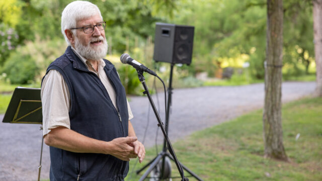 Vernissage Skulpturen im Botanischen Garten 2023: Martin Willing – windbewegt, 28.07.2023
